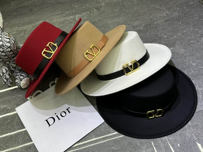 Velentino top hat dx06